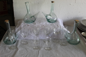 lot 9415 image: Wine Servers and Stemware