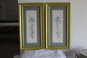 lot 9420 image: Set Floral Pictures