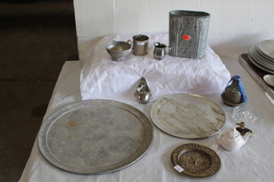 lot 9432 image: Misc. Decor Items