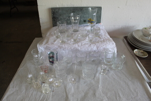 lot 9434 image: Glassware
