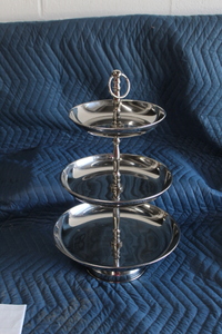 lot 9437 image: 3 Tier Tray