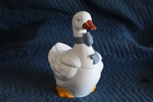 lot 9448 image: Duck Cookie Jar