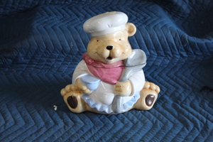 lot 9457 image: Bear Chef Cookie Jar