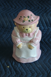lot 9465 image: Bear Cookie Jar