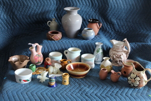 lot 9479 image: Decor Items