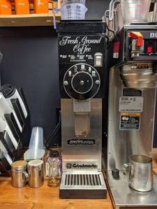 lot 7367 image: Grindmaster Coffee Grinder