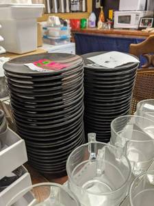 lot 7382 image: (48) Saucers