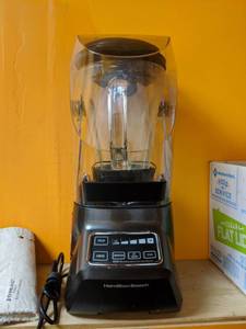 lot 7417 image: Hamilton Beach Blender
