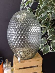 lot 7424 image: Glass Beverage Dispenser