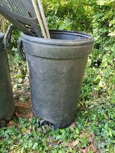 lot 13 image: Black Trash Barrel
