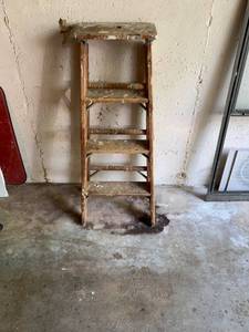 lot 3117 image: 3 12 Foot Wooden Step Ladder