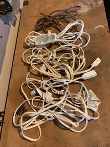 lot 3149 image: Lot of 6 Extension Cords