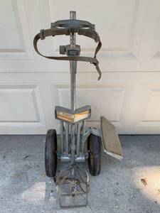 lot 3177 image: Vintage Roll King By Ajay Golf Caddy Arnold Palmer Special