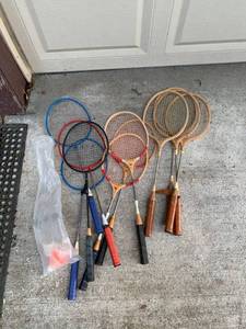 lot 3186 image: Lot of Badminton Rackets