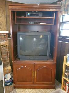 lot 5268 image: Crafts Cabinet - Perfect for Any Project