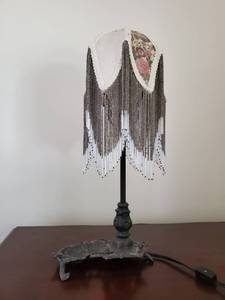lot 5273 image: Iron Base Vanity Lamp with Fringe Shade