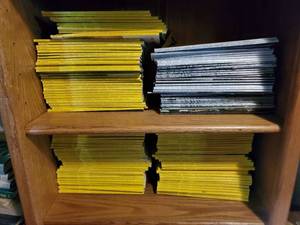 lot 5291 image: Lot of Golf Digest and National Geograohic Magazines