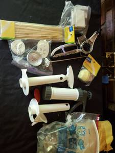 lot 5321 image: Lot of Baking Decorative Tools