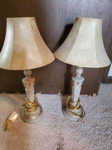 lot 5336 image: Lot of 2 Lamps Painted with Crackle Paint and Pleather Lamp Shade. Tested and Working