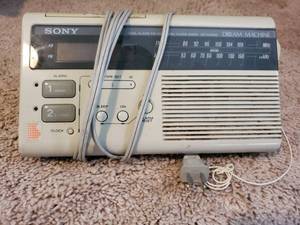 lot 5339 image: Sony Alarm Clock Radio