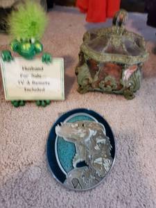 lot 5342 image: Lot of Stain Glass Dog Wall Dexoe. Canister and Funny Sales Pitch