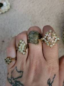 lot 5348 image: Lot of Costume Rings - 4 Total
