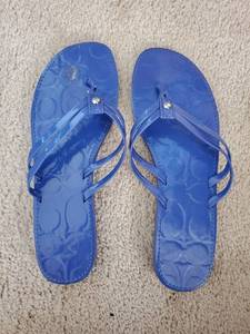 lot 5363 image: Navy Blue Coach Sandels Size 7.5