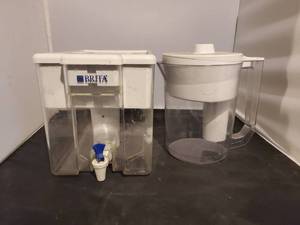 lot 8008 image: Lot of 2 Brita Water Purifiers