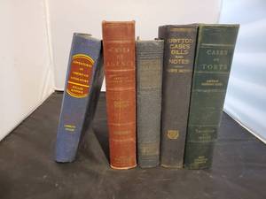 lot 8015 image: Lot of 5 Vintage Law Books