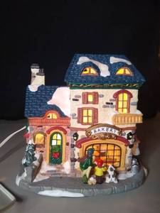 lot 8018 image: Lighted Holiday Bakery Display