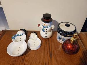 lot 8035 image: Lot of 5 Ceramic and Mosaic Christmas Accent Pieces for Kitchen(Cannister, Table Setting, 2 Dipping Trays, & Soap Dispenser)