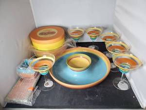 lot 8060 image: Hallmark Feista Dishes Set ( Chip & Salsa Platter  6 Margarita Glasses  Sampler Plate & Bowl  8 Colorful Appetizer Plates)