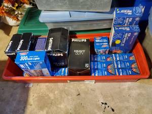 lot 8061 image: Mega Lot of Christmas Lights