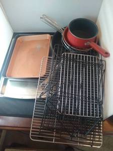lot 8193 image: Lot Of Kitchen Cooking And Baking Items