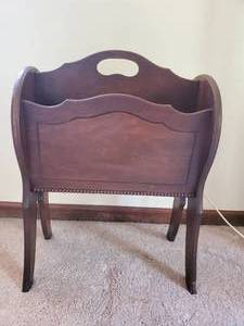 lot 6272 image: Vintage Wooden Magazine Rack