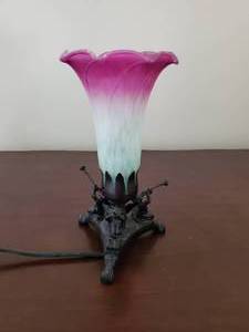 lot 6309 image: Small Iron Base Tulip Lamp