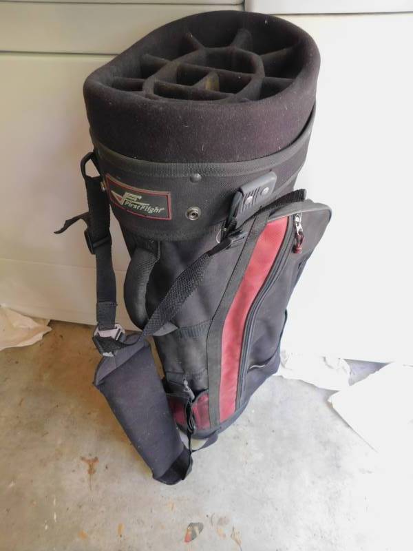 lot 1124 image: FirstFlight Golf Bag