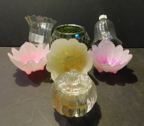 lot 1156 image: Candleholders