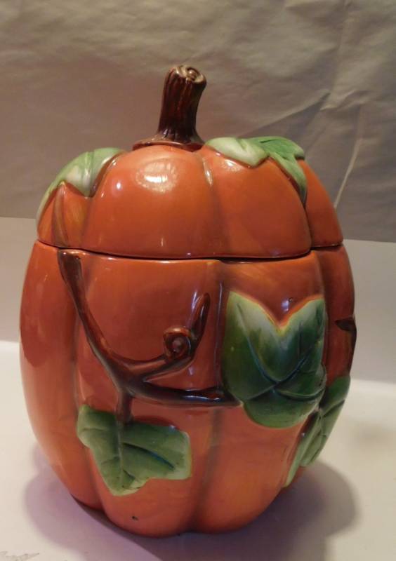lot 1290 image: Cookie jar