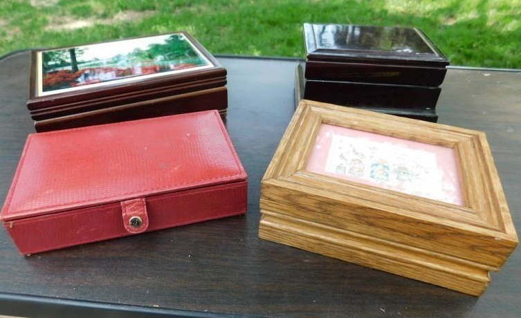 lot 3188 image: Trinket Boxes (4 ea)