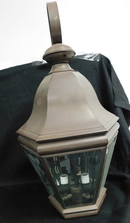 lot 4166 image: Outdoor Carriage Lamp