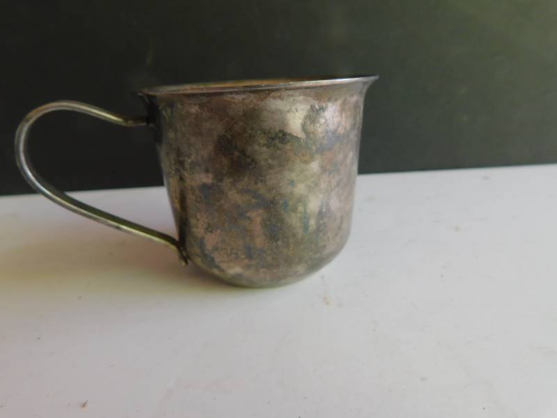 lot 1142 image: Childs Silver Cup