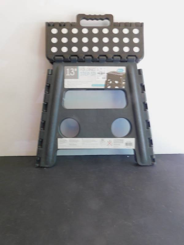 lot 1498 image: Folding Step Stool