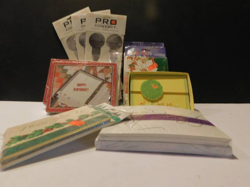 lot 1077 image: Stationary Lot