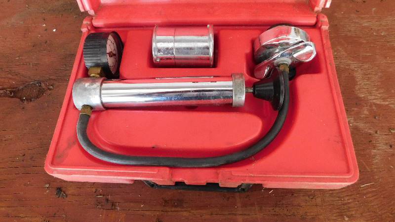 lot 1318 image: Cooling System Tester