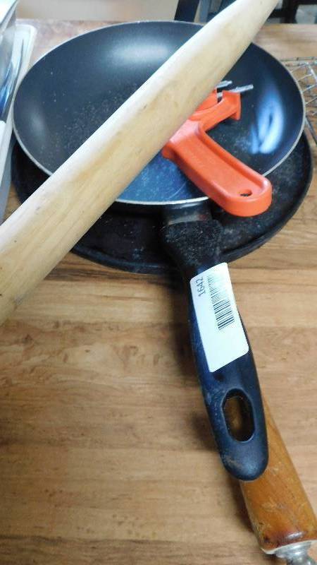lot 1642 image: Cast Iron Pan, etc.