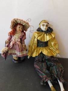 lot 1460 image: Collector Dolls (2 ea)