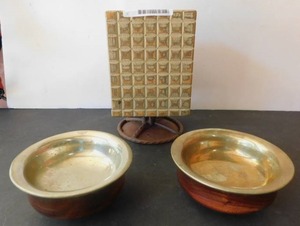 lot 1467 image: Serving Bowls (2 ea) & Candle Holder