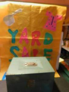 lot 9994 image: Yard Sale Lot