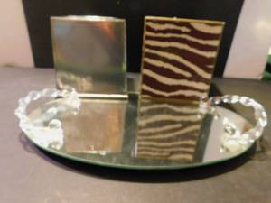 lot 9997 image: Vanity Lot